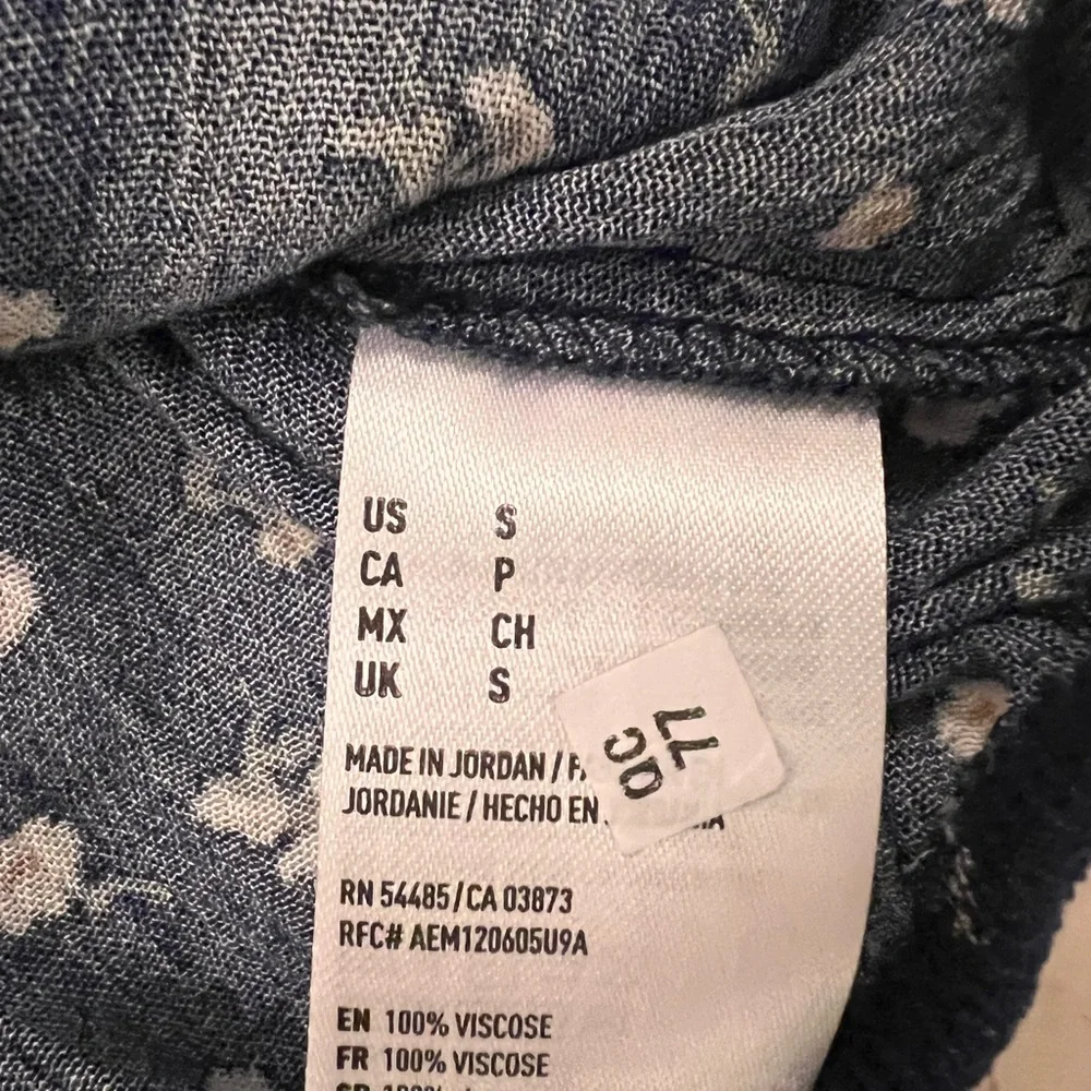 American eagle Cold Shoulder Tank Top - Picture 2 of 4